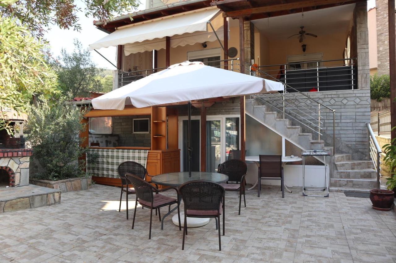 Apartments Bela Palaiontsiflikion Exterior photo