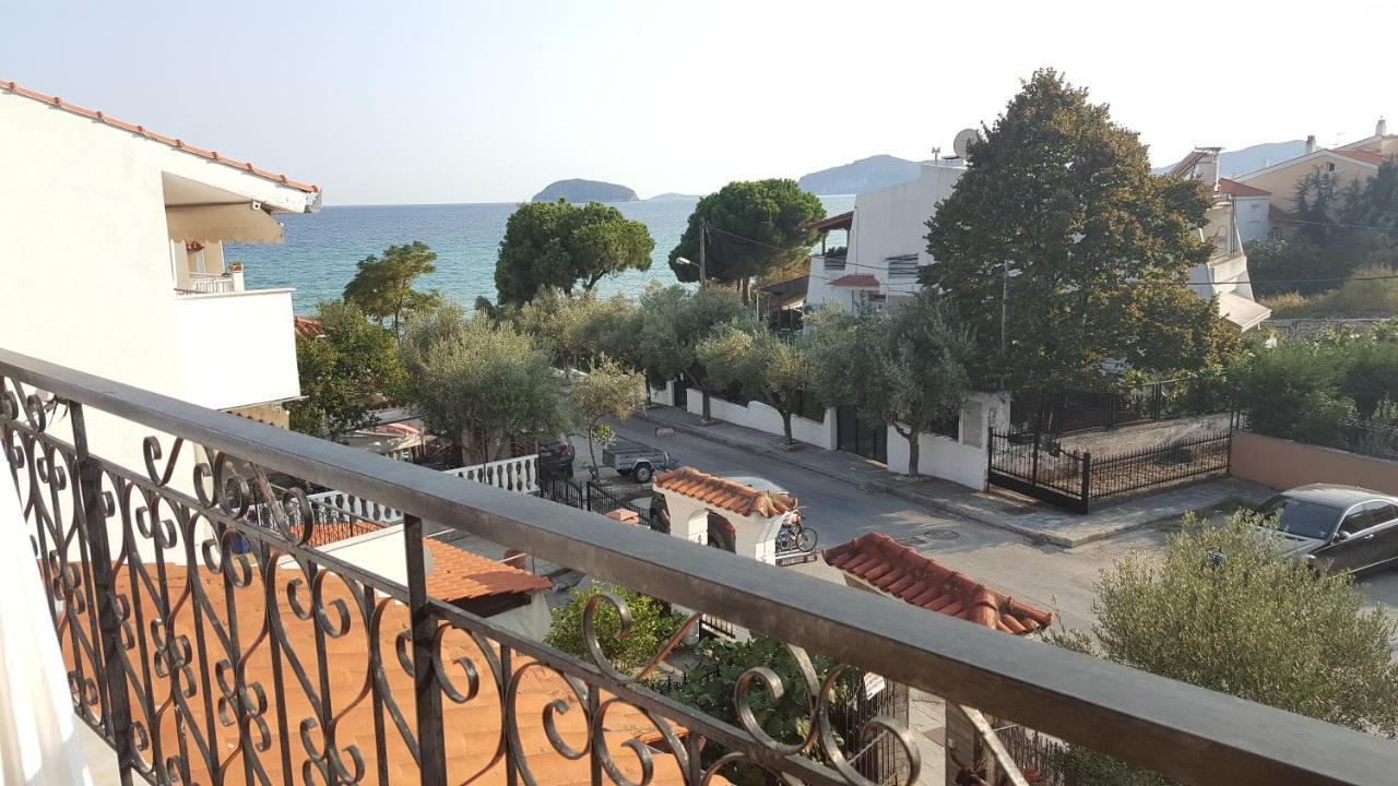 Apartments Bela Palaiontsiflikion Exterior photo